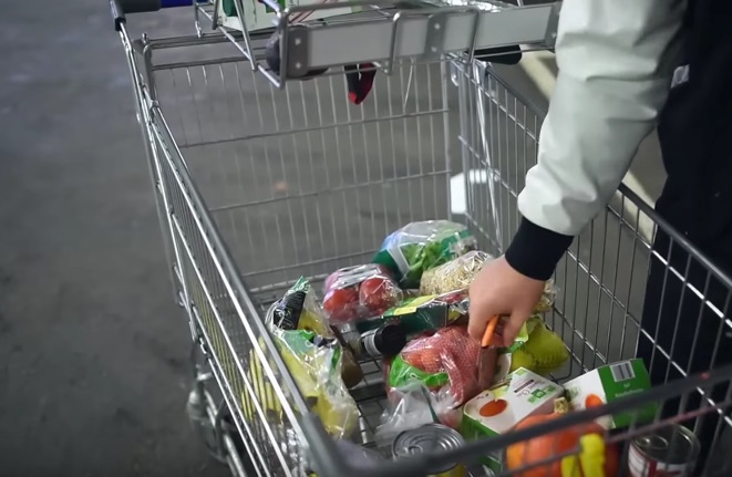 DIE_10_BESTEN_FITNESS_LEBENSMITTEL_-_Einkaufliste__Preise_und_Wertigkeit____KARL-ESS_COM_-_YouTube 3