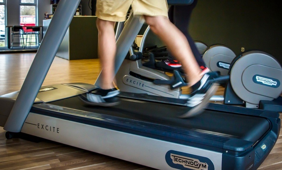 Free_photo__Fitness__Treadmill__Running_-_Free_Image_on_Pixabay_-_957115
