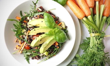 quinoa-rucola-salat
